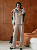 Conjunto de dos piezas de punto premium: jersey de cuello alto y pantalón ancho 