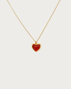 Collar de corazón de piedra roja