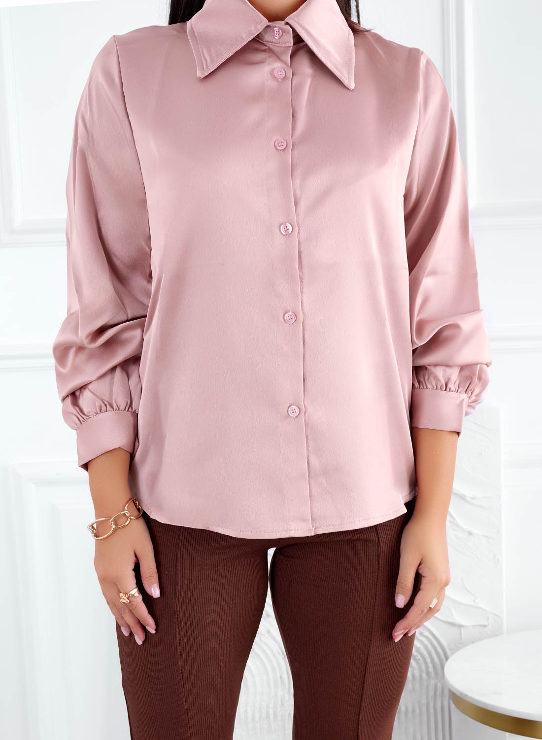 Camisa de satén rosa