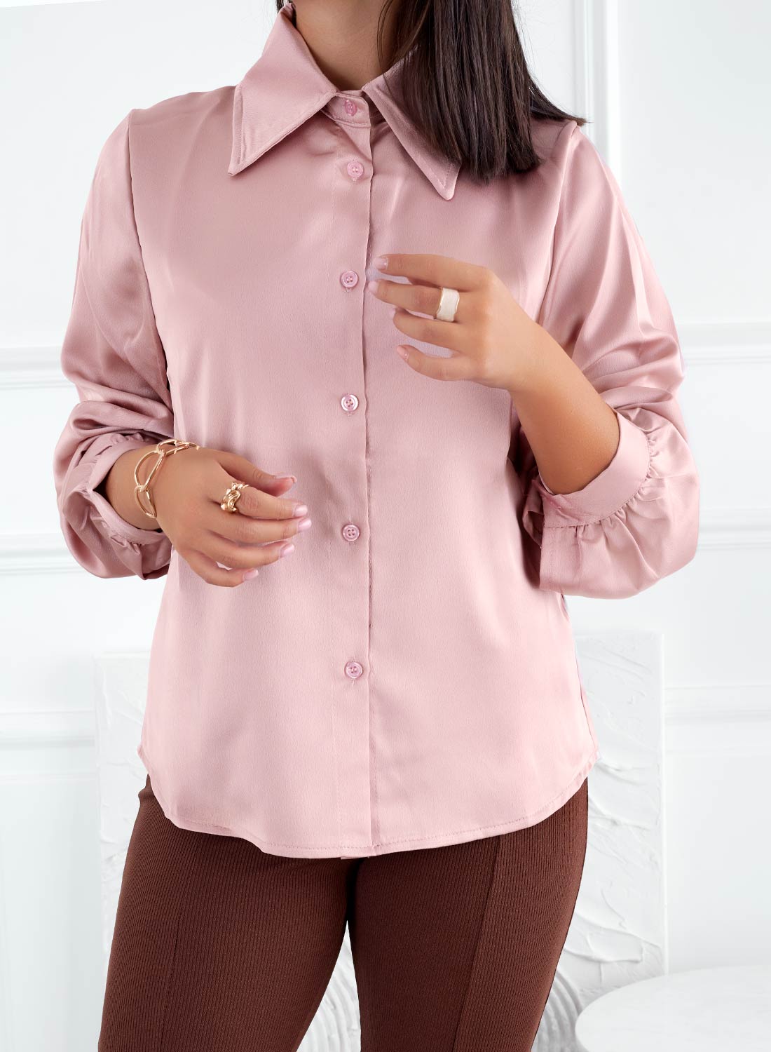 Camisa de satén rosa