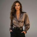 BLUSA CON ESCOTE EN V