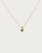 Collar de corazón dorado