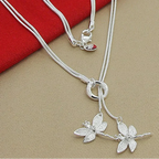 Collar con colgante de libélula en plata de ley 925