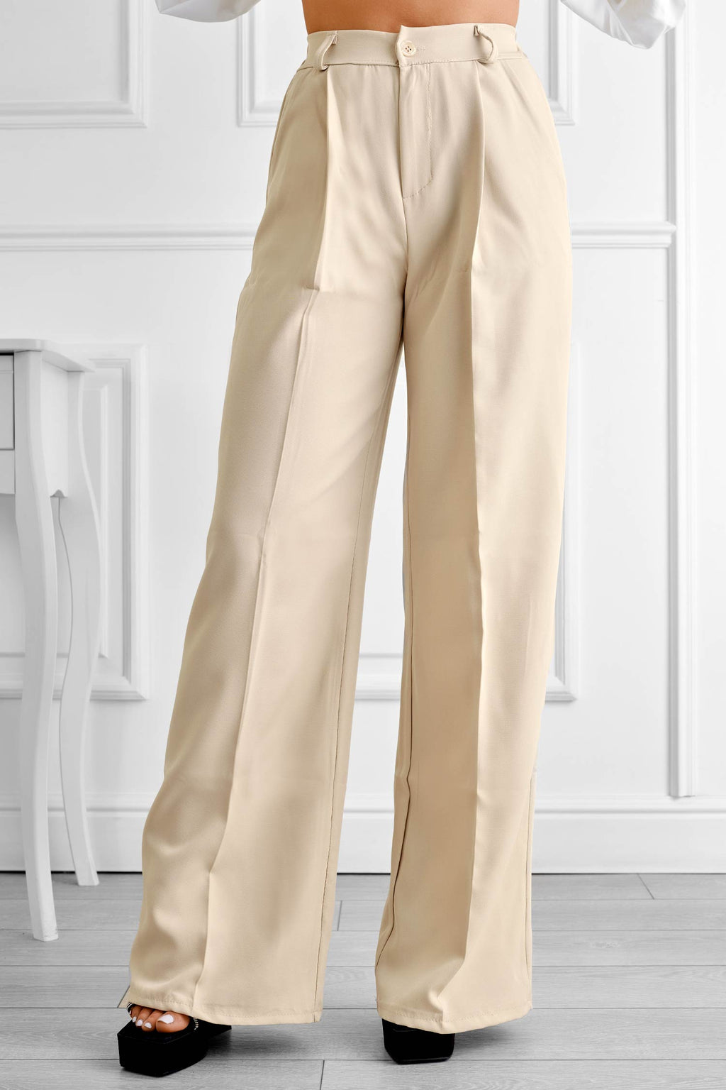 Pantalones palazzo beige