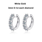Deslumbrantes pendientes de moissanita en forma de aro en oro blanco de 18 k