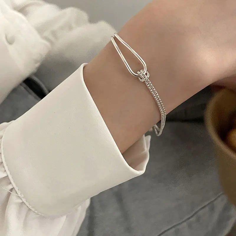 Pulsera de cuentas cuadradas geométricas de plata para mujer