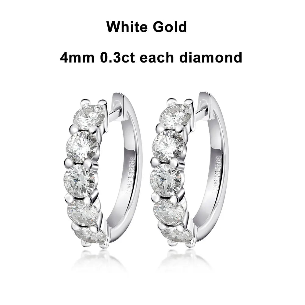 Deslumbrantes pendientes de moissanita en forma de aro en oro blanco de 18 k