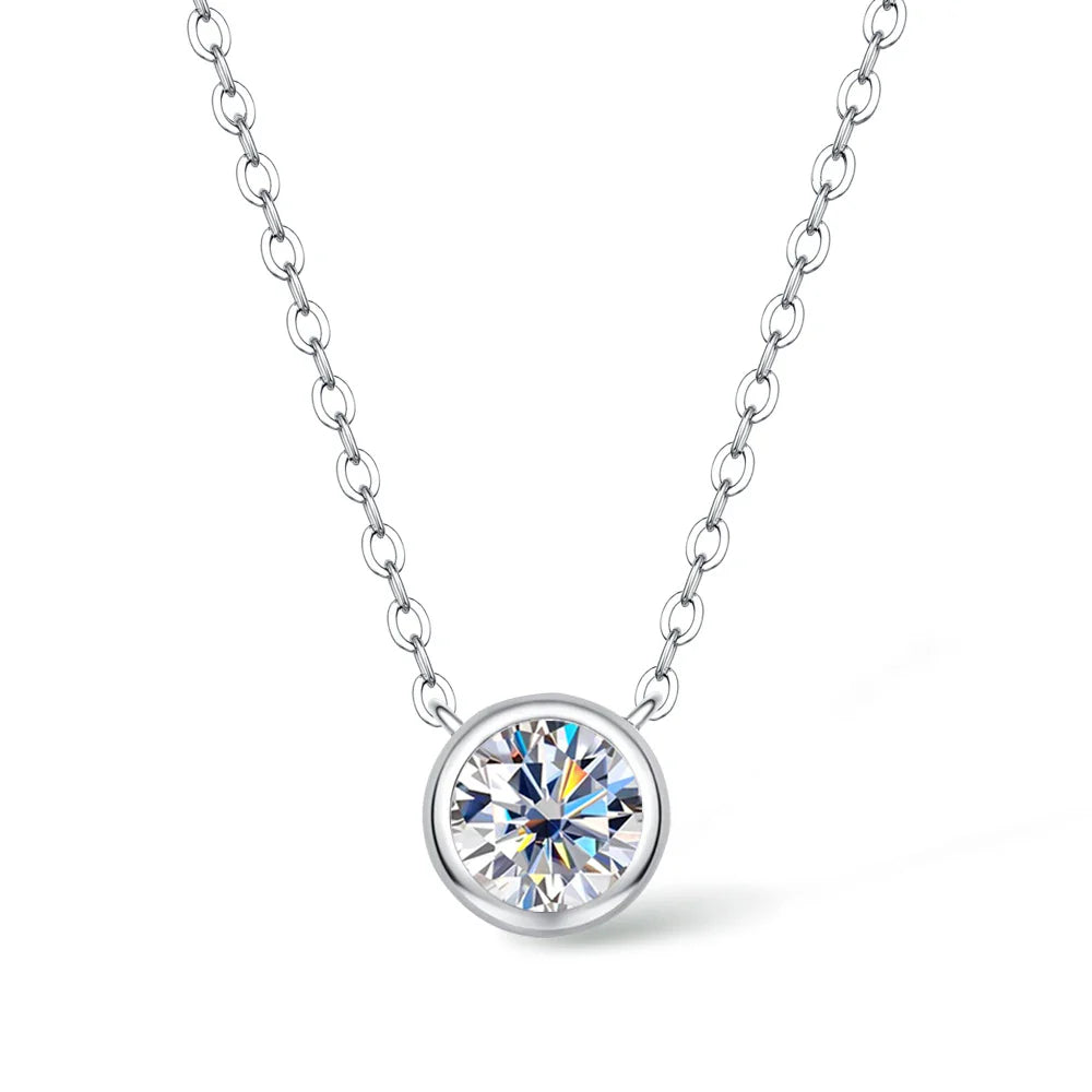 Collar de lujo de moissanita radiante - Elegancia bañada en oro de 18 k