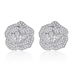 Exquisitos pendientes de flor de moissanita en plata de ley 925
