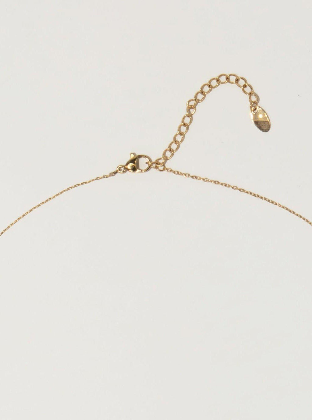 Collar de corazón de piedra roja