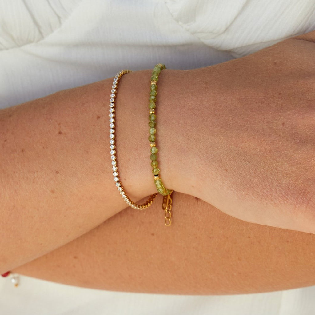 Pulsera de circonitas doradas